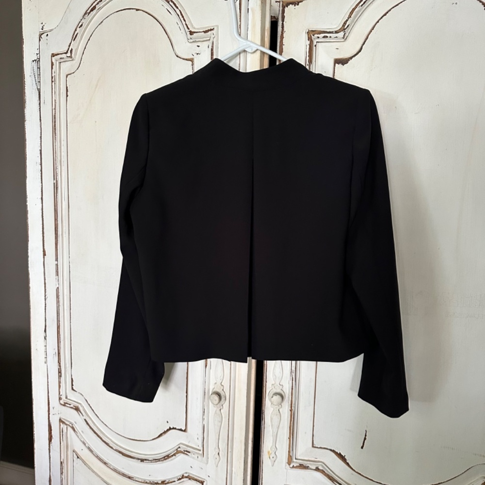 Black blazer like new - Picture 2 of 3